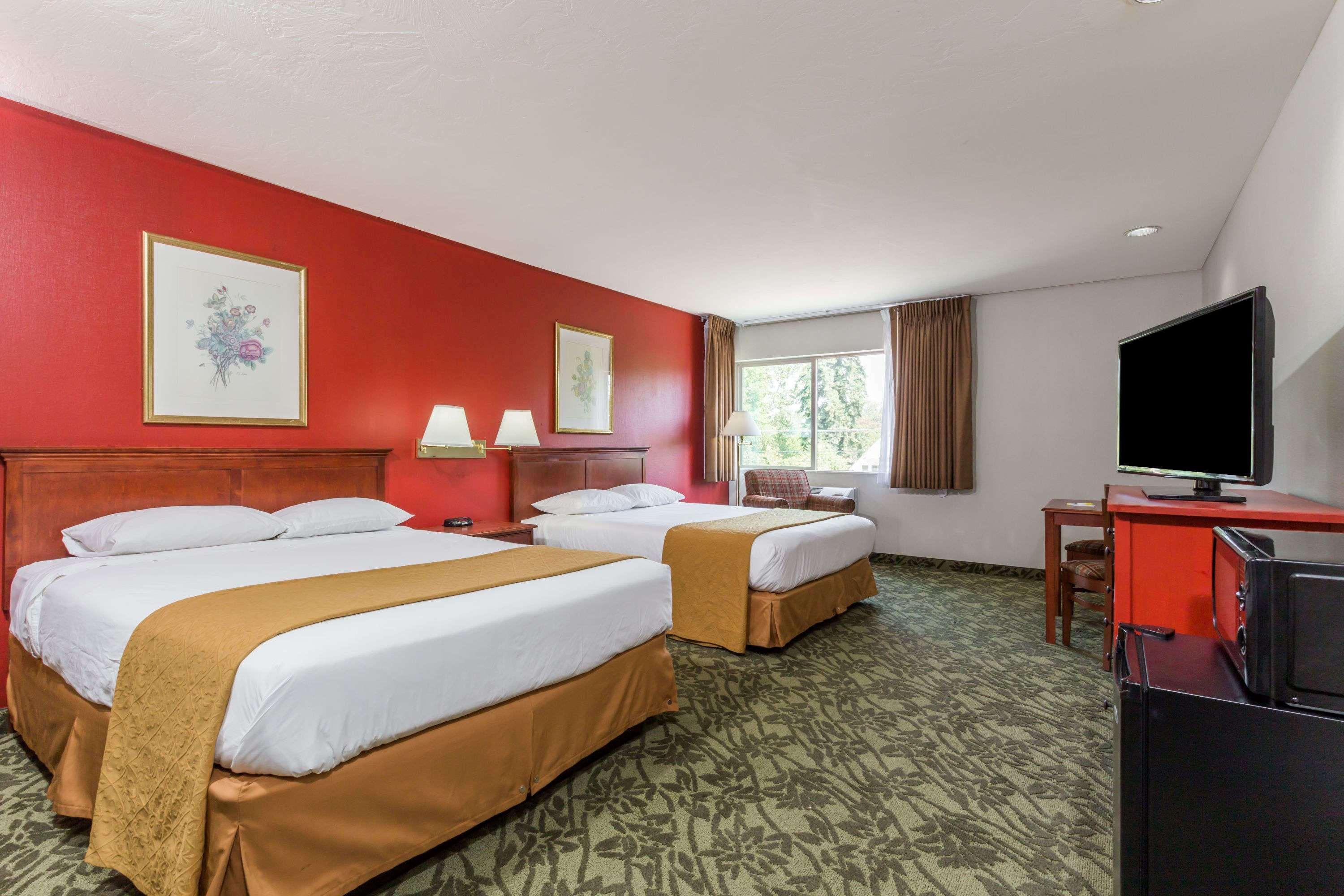 Days Inn By Wyndham Eugene Downtown/University מראה חיצוני תמונה